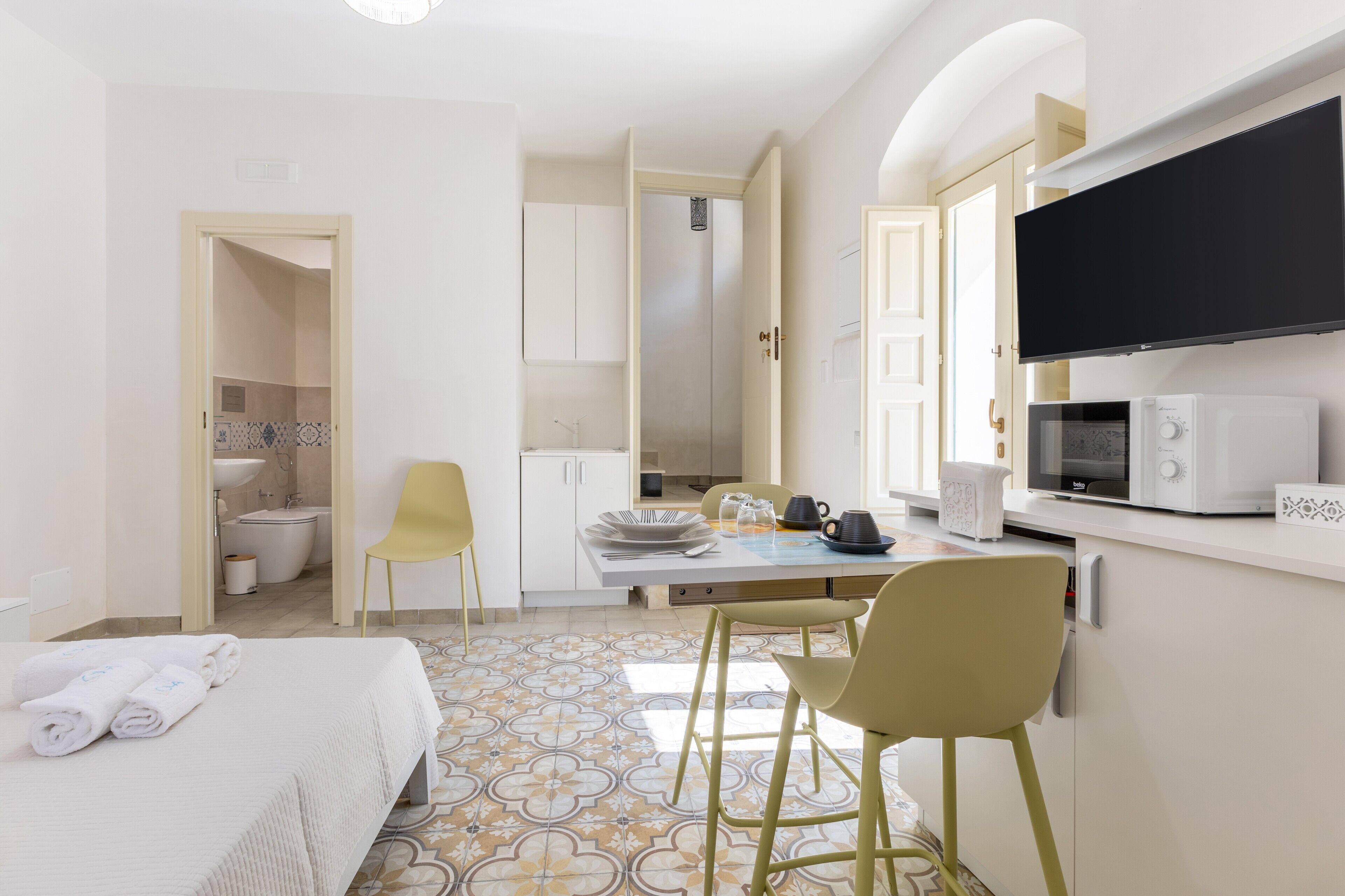 1 quarto, Wi-Fi de cortesia, roupa de cama