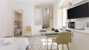 1 quarto, Wi-Fi de cortesia, roupa de cama