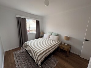 2 bedrooms, iron/ironing board, WiFi, bed sheets - The Nook and Nest (Armidale)