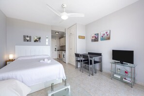 Strykejern/-brett, wi-fi (inkludert) og sengetøy