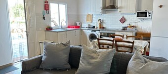 Villa 'Casa Do Aguadeiro' with Private Pool, Wi-Fi and Air Conditioning