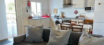 Villa 'Casa Do Aguadeiro' with Private Pool, Wi-Fi and Air Conditioning