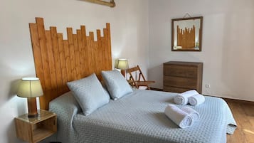 2 bedrooms, free WiFi, bed sheets