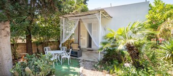 Apartment 'Casina San Martino' with Shared Pool, Wi-Fi and Air Conditioning