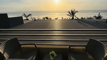 ์ปดํฌํธ ์ฌ๋ , ๋ฐ๋ค ์ ๋ง | ํ
๋ผ์ค/ํํฐ์ค