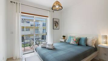 2 quartos, ferros/tábuas de passar roupa, Wi-Fi de cortesia