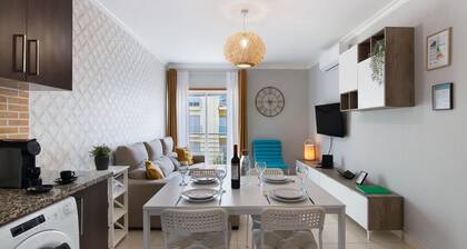 Apartment 'T2 Rio E Mar' with Balcony, Wi-Fi and Air Conditioning