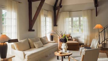 Smart-tv, een open haard en een filmbibliotheek