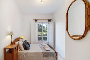 3 quartos, ferros/tábuas de passar roupa, Wi-Fi de cortesia