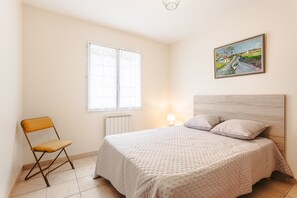 3 bedrooms, iron/ironing board, free WiFi