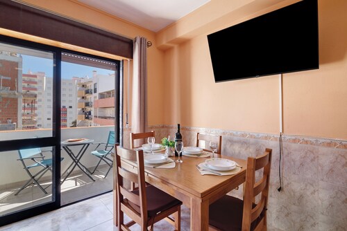 Apartment 'Pescadores' with Balcony, Wi-Fi and Air Conditioning