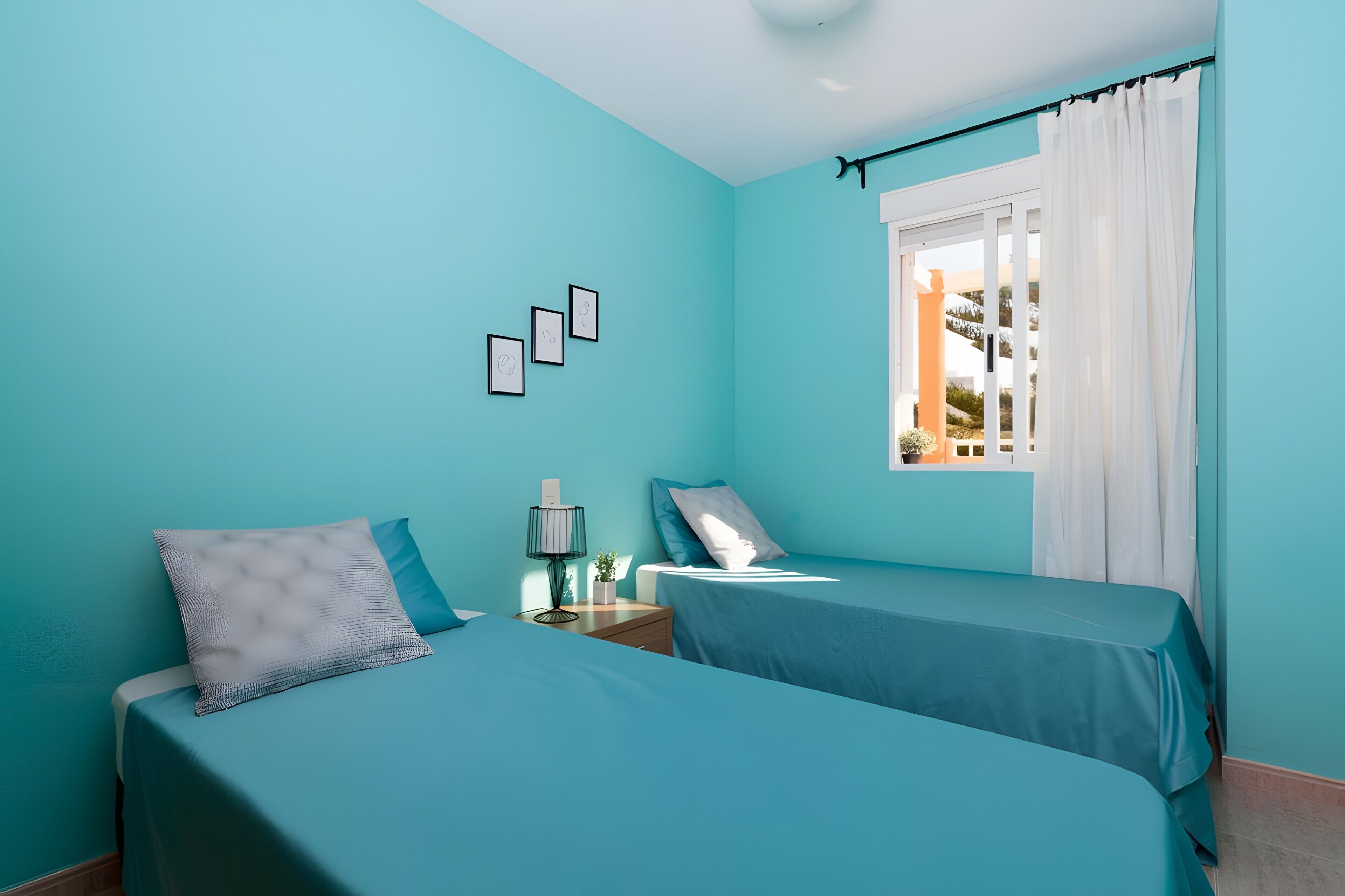 2 slaapkamers, een strijkplank/strijkijzer, gratis wifi, beddengoed