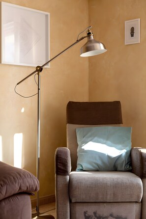 Interior - Apartment 'Jardines De Playa Gandia' with Shared Pool, Wi-Fi and Air Conditioning (Grau i Platja)