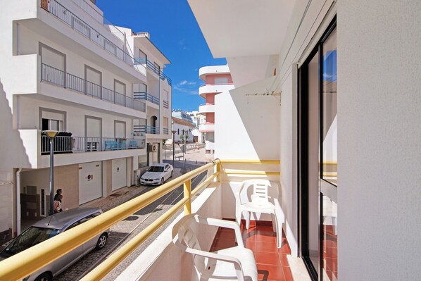 Property grounds - Apartment 'Flor De Liz - Monte Gordo' with Balcony and Wi-Fi (Monte Gordo)