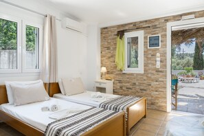 1 bedroom, free WiFi, bed sheets