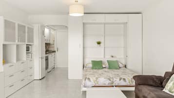 1 bedroom, iron/ironing board, free WiFi, bed sheets