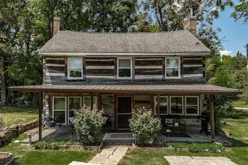 Rustic Cabin | 30 miles from Nashville