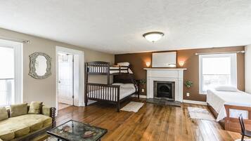 3 habitaciones, tabla de planchar con plancha, cuna de viaje y wifi