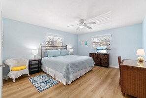 3 Schlafzimmer, Schreibtisch, Bügeleisen/Bügelbrett, kostenloses WLAN