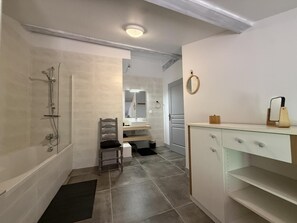 Shower - GARATEKOBORDA - SAINT MARTIN D'ARBEROUE (SAINT-MARTIN-D'ARBEROUE)
