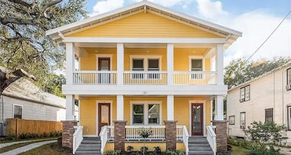 Historic Ybor City 3BR Home - Walk to 7th Ave - Near Downtown Tampa