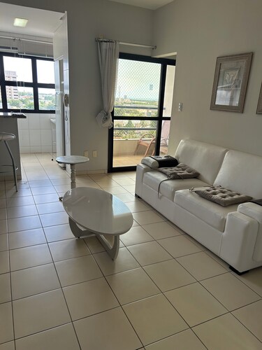 Complete flat in the center of Palmas.