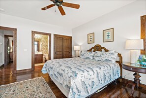 4 bedrooms, free WiFi, bed sheets