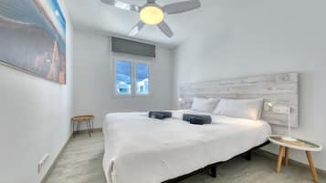 2 slaapkamers, een strijkplank/strijkijzer, reisbedje, gratis wifi