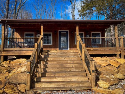 Relaxing Cabin Near Hiking, Fishing & Lake of Egypt