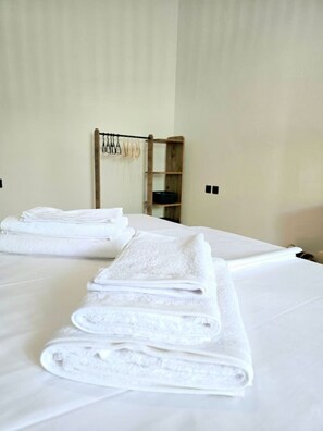 3 chambres, bureau, fer et planche Ă repasser, Wi-Fi gratuit