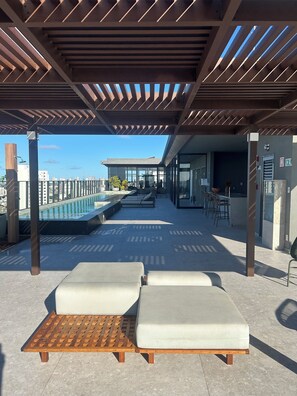 Outdoor dining - Charm and Sea View in the Vitoria-Alive Corridor (Vitória Salvador)