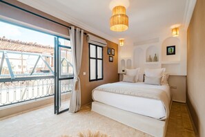 3 chambres, fer et planche à repasser, Wi-Fi gratuit, draps fournis