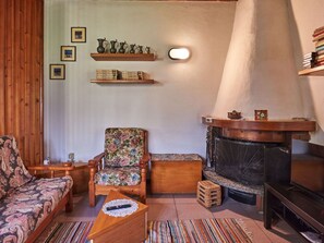 TV, fireplace - Beautiful private villa for 4 guests with TV, patio, pets allowed and panoramic view (Osteno-claino)