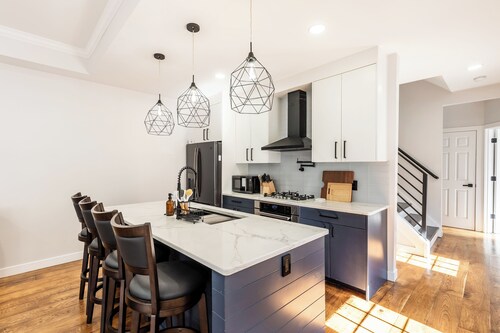 Cozy, Central & Chic 5-bedroom house in Cincinnati