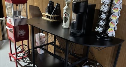 Cozy 4-bedroom cabin with AC, WiFi in enjoyable Lawrenceville