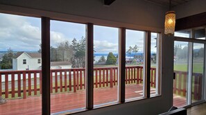 Interior - Diamond Point Escape~ Peaceful retreat, Water Views, King Bed & Arcade Game Room (Sequim)