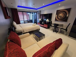 1 Schlafzimmer, Schreibtisch, WLAN, Bettwäsche