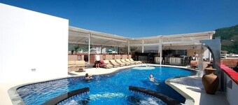 Absolute Bangla Jacuzzi Suite Condo