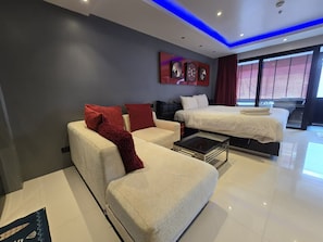 1 bedroom, desk, WiFi, bed sheets
