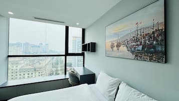 Standard Apartment, 3 Bedrooms | 2 bedrooms, premium bedding, down duvets, individually furnished
