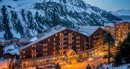 Apartment With Fireplace and Wi-fi in Arc 2000