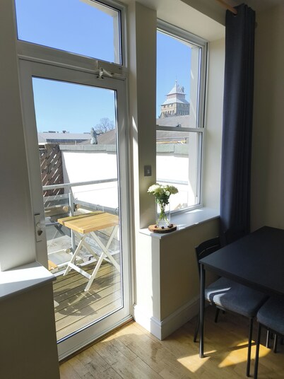 Cardiff Apt - Sleeps 6 - Castle & Stadium Nearby