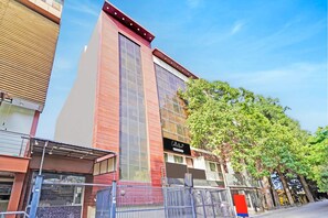 Exterior - Cozy Stays Near Pacific Mall Tilak Nagar Delhi (New Delhi)