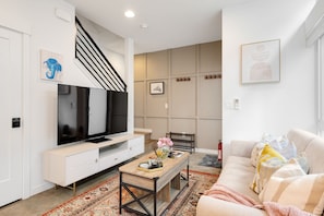 Smart TV, books