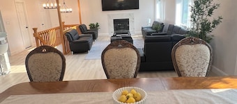 Charming 4 bedroom home with pool, basketball court, in superb East Patchogue