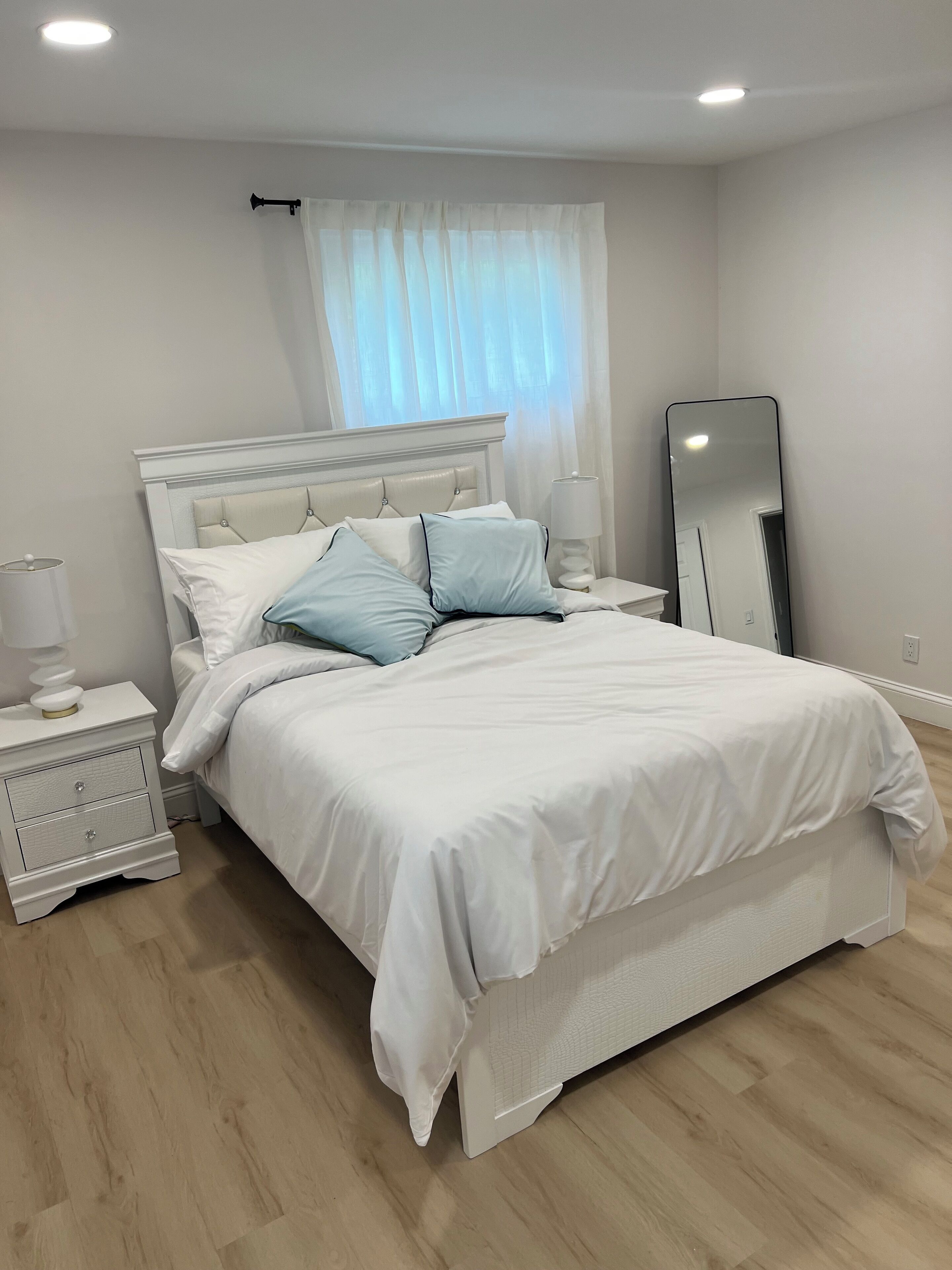 4 Schlafzimmer, Bügeleisen/Bügelbrett, kostenloses WLAN, Bettwäsche