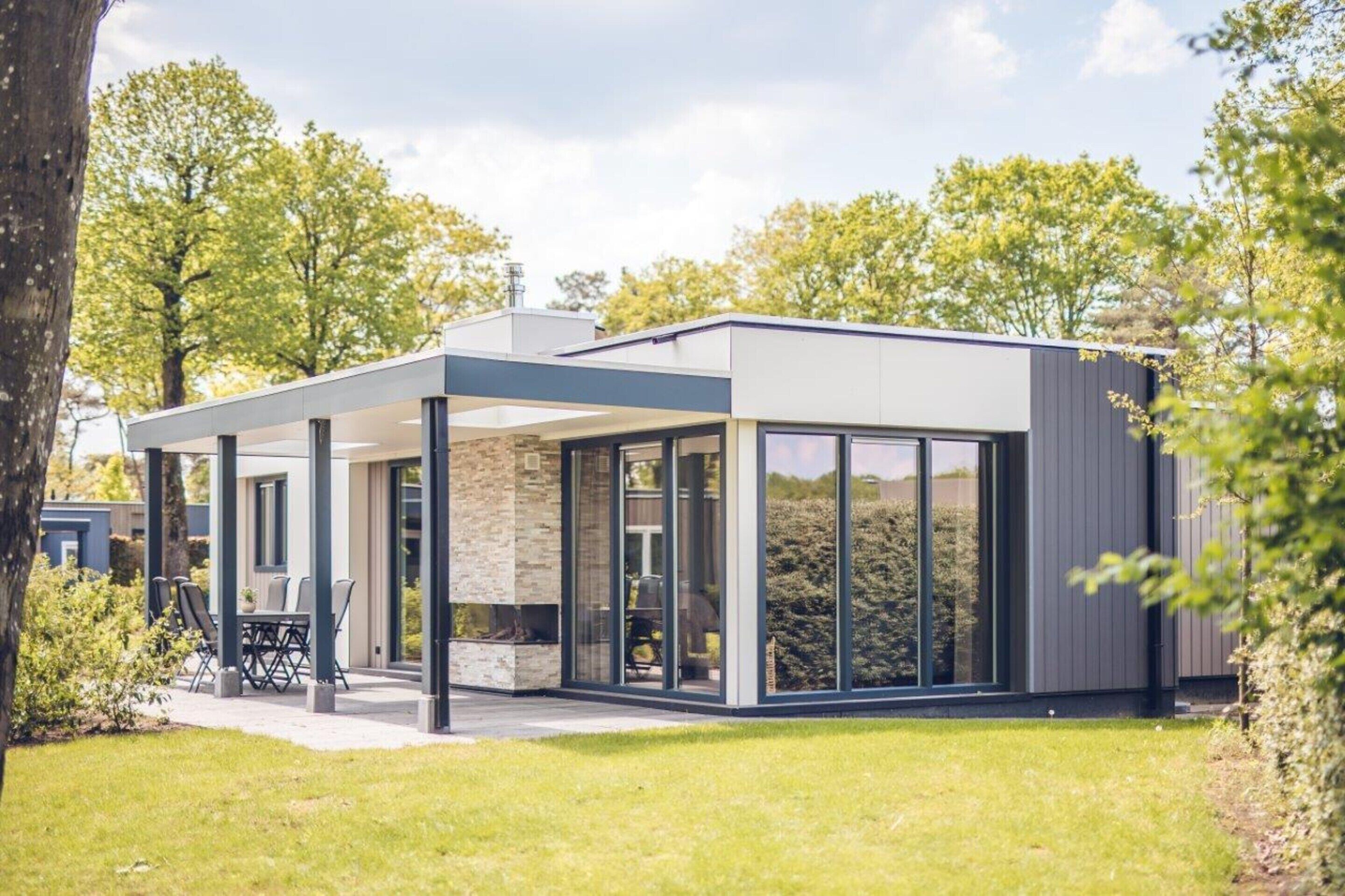 Bungalow | Exterior