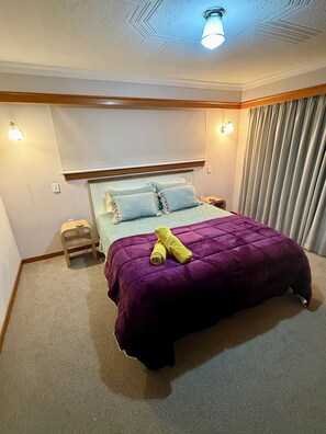 2 chambres, fer et planche Ă repasser, Wi-Fi gratuit, draps fournis