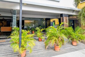 House | Reception