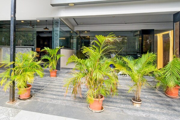 House | Reception